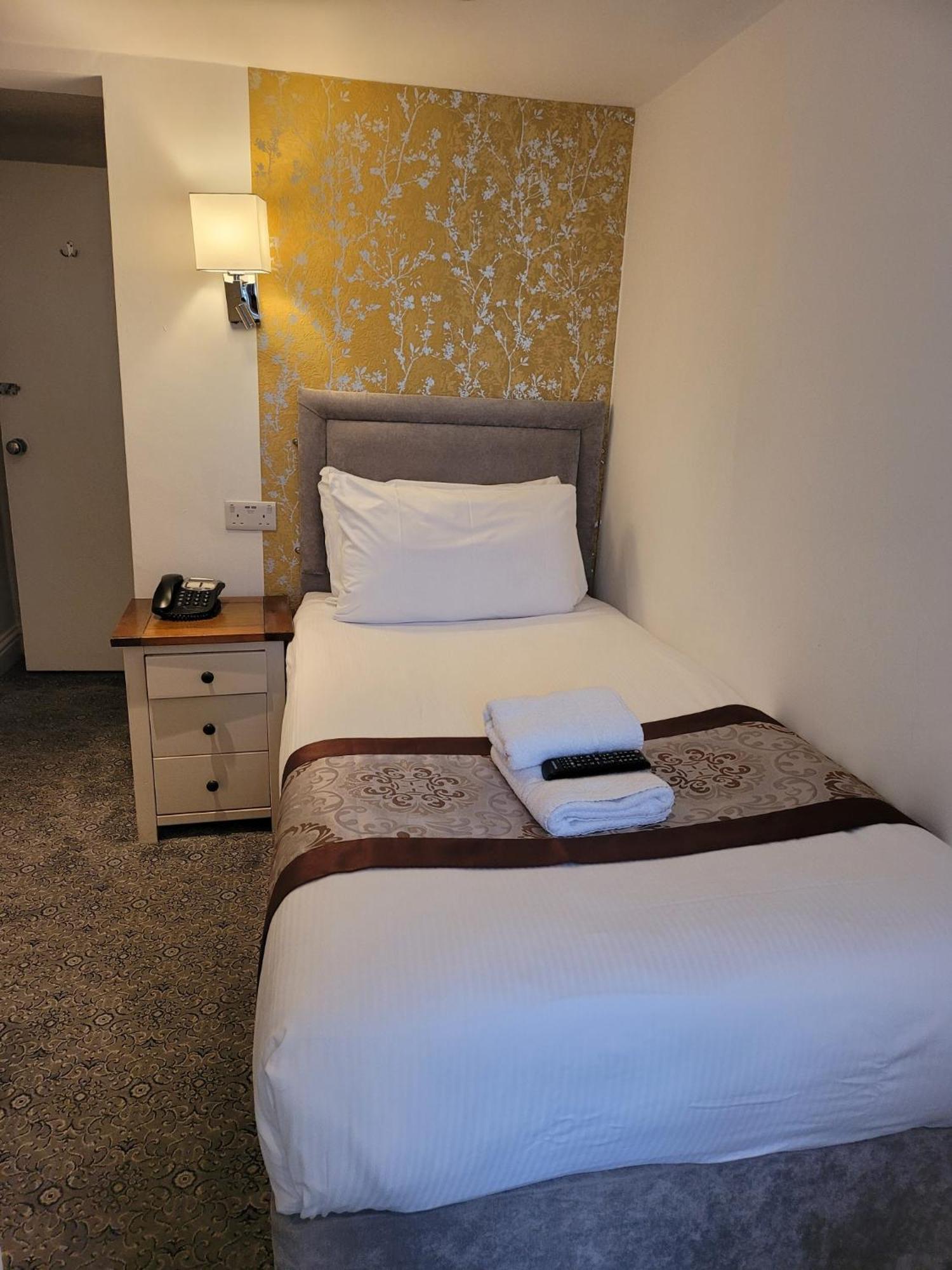 Guest house Atlantic Seafront 3*