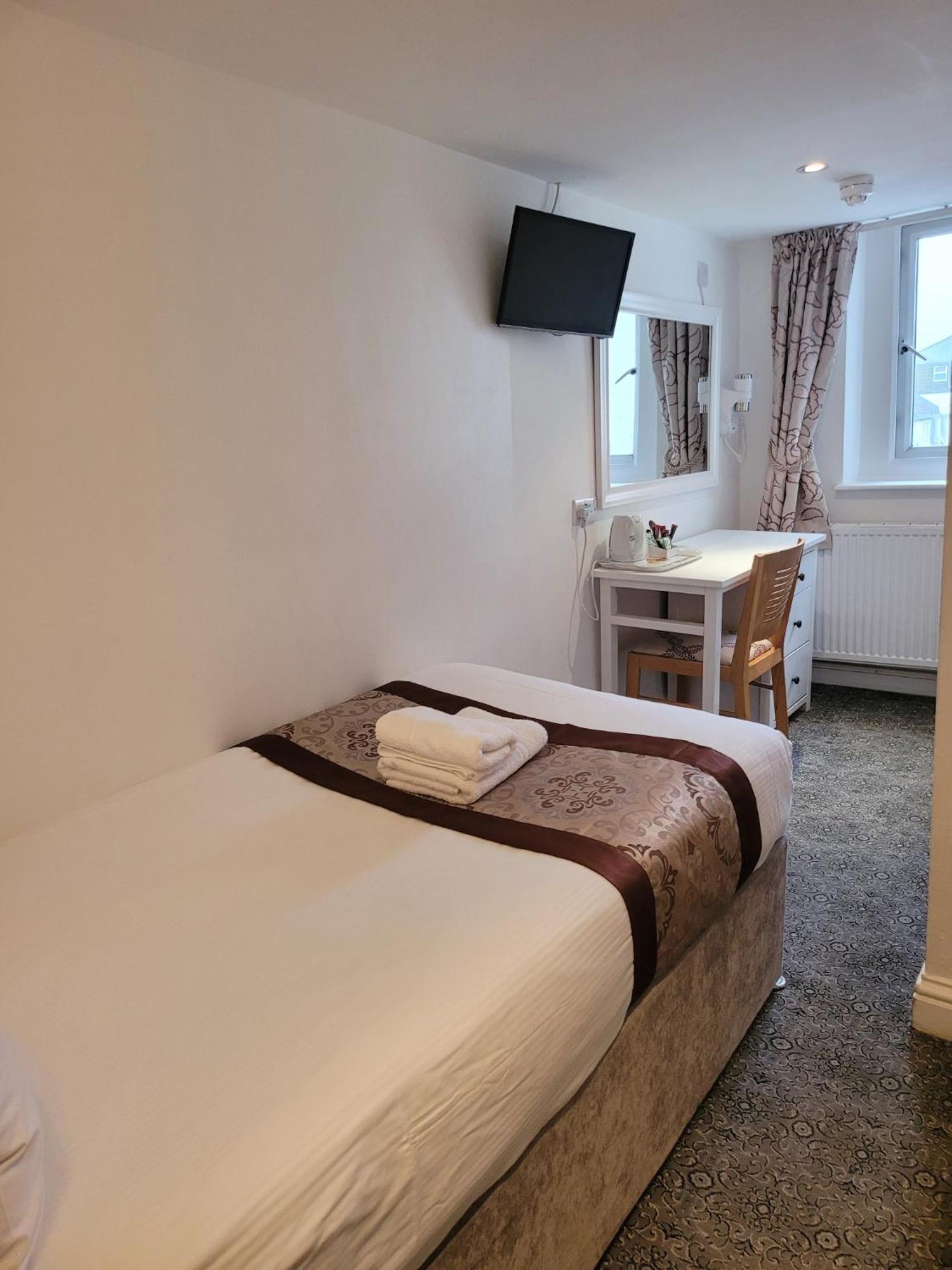 Atlantic Seafront Guest house Brighton
